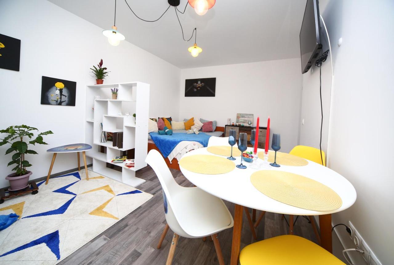 B&M Apartment Braşov Dış mekan fotoğraf